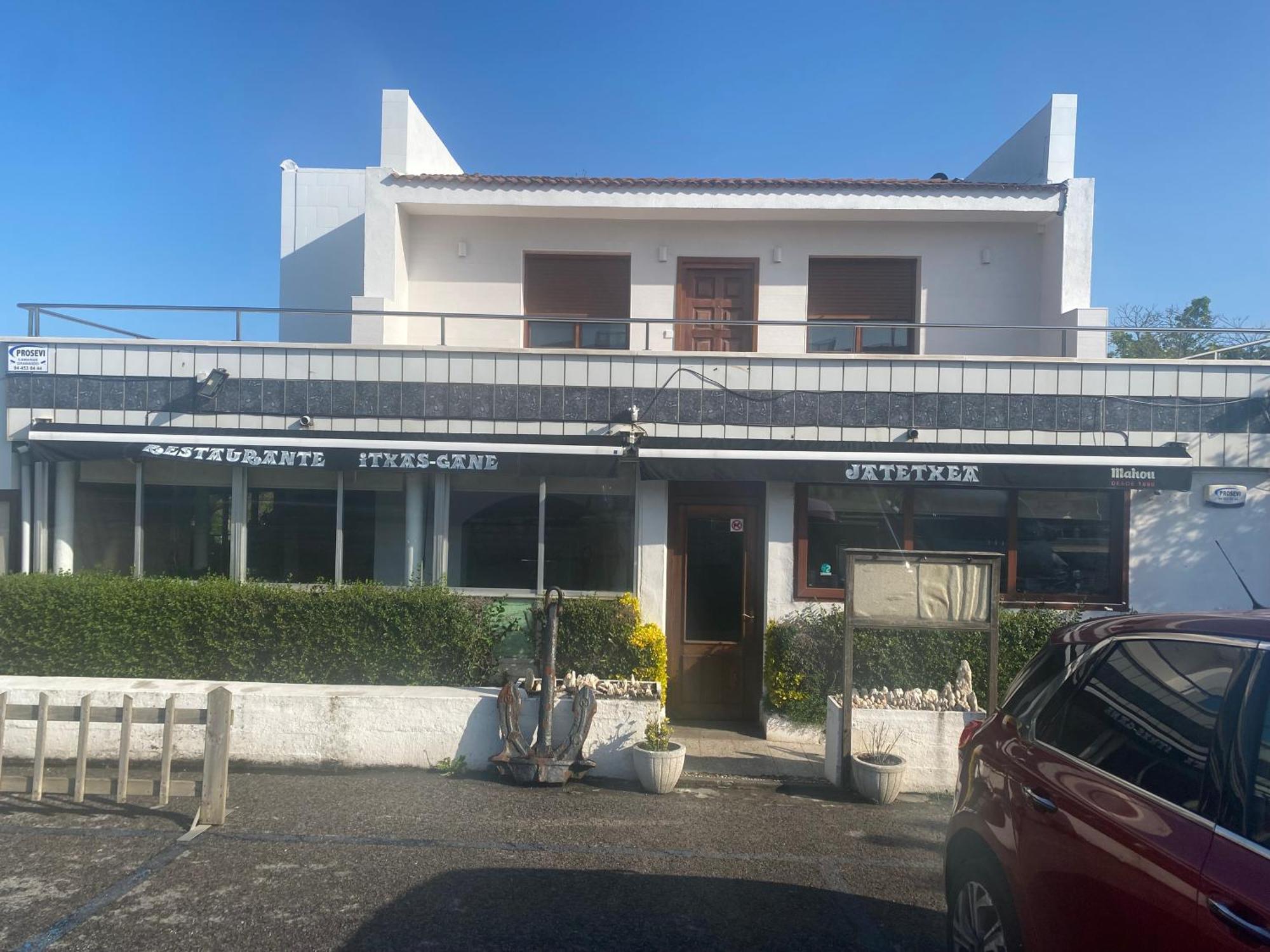 Tu Refugio Junto Al Mar Te Espera Disfruta Final Europa League Apartment Barrika Bagian luar foto