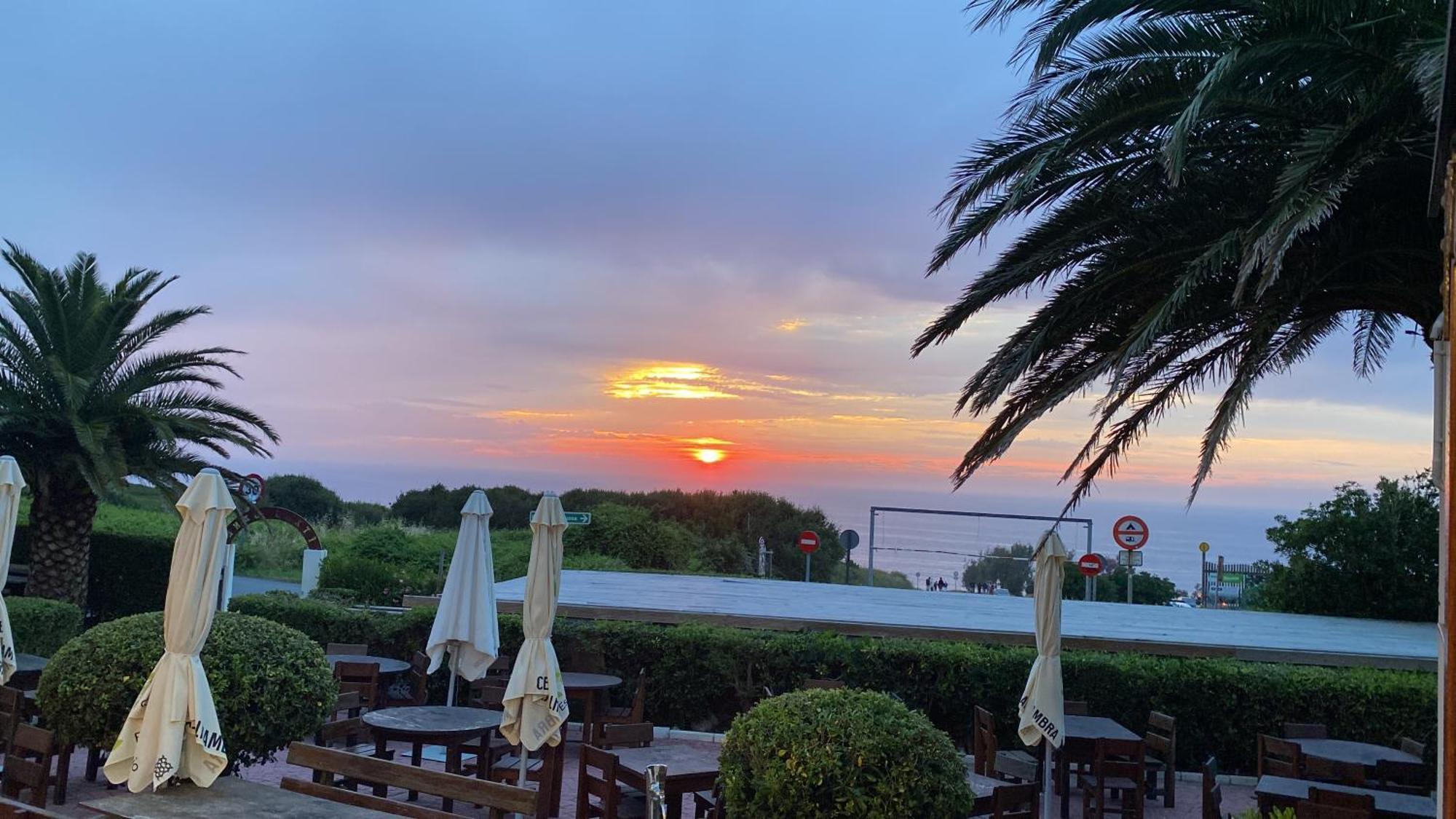 Tu Refugio Junto Al Mar Te Espera Disfruta Final Europa League Apartment Barrika Bagian luar foto