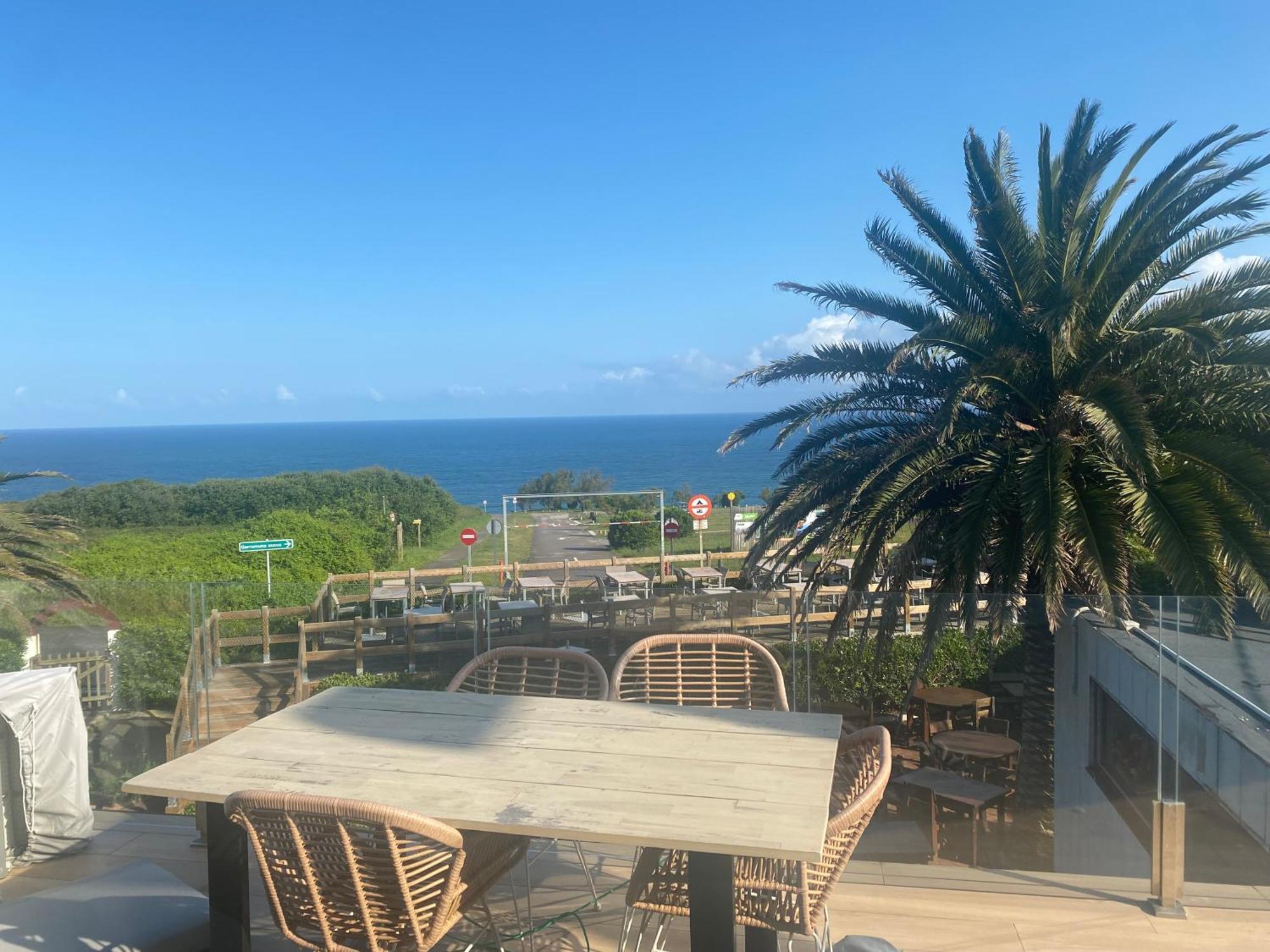 Tu Refugio Junto Al Mar Te Espera Disfruta Final Europa League Apartment Barrika Bagian luar foto
